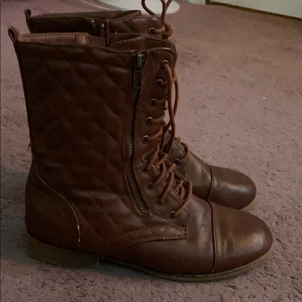 Women’s lace up combat boots